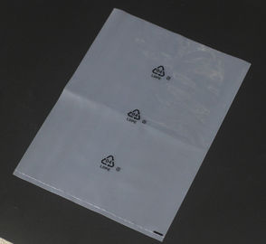 150 * 200 milímetros del PE de blanco impermeable de la bolsa de plástico con el logotipo impreso modificado para requisitos particulares